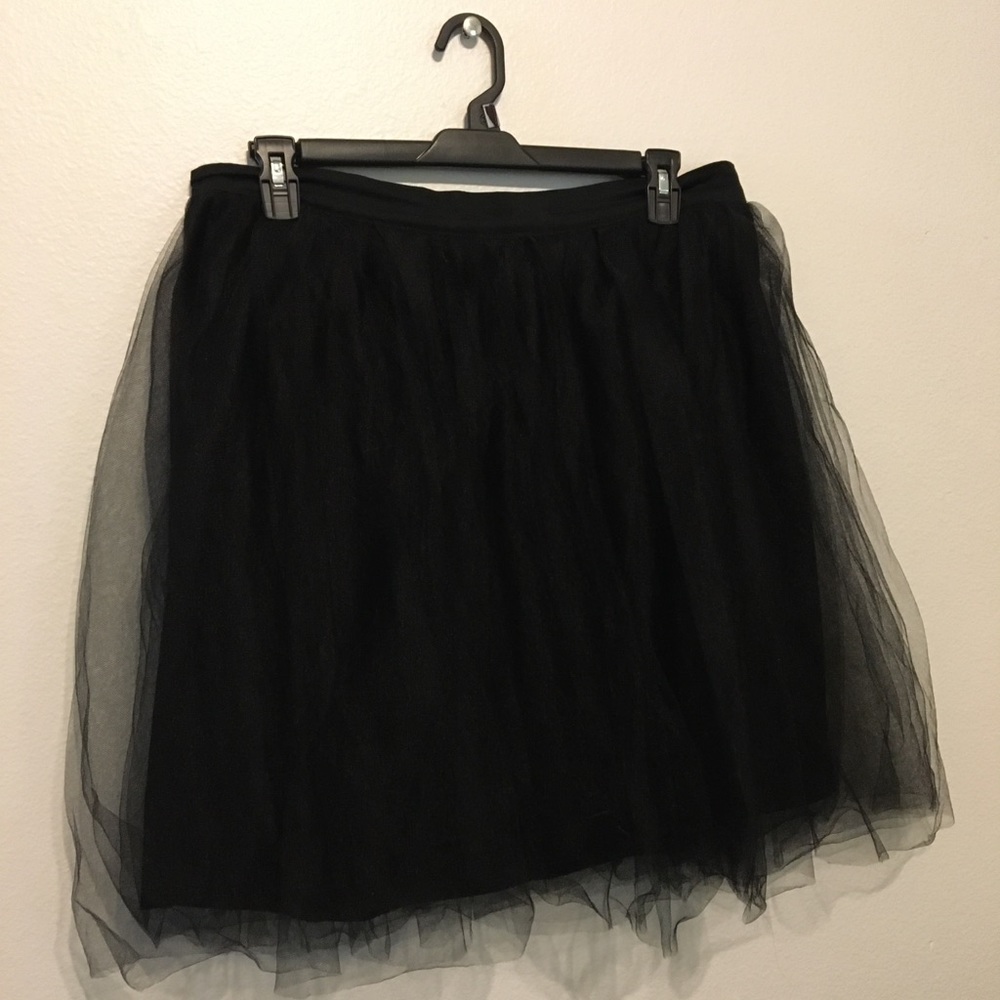• Tulle Skirt •